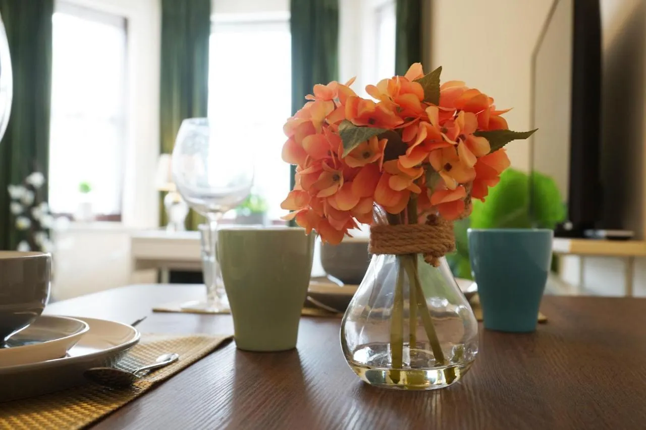 Holiday home 18Pg Dreams Unlimited - Budget Flat W Free Parking - Slough Windsor Heathrow United Kingdom